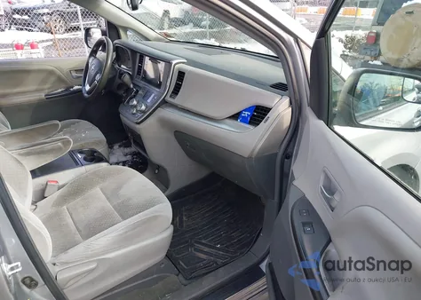 2017 Toyota Sienna Le 8 Passenger из США, поврежденный, VIN 5TDKZ3DC5HS792501